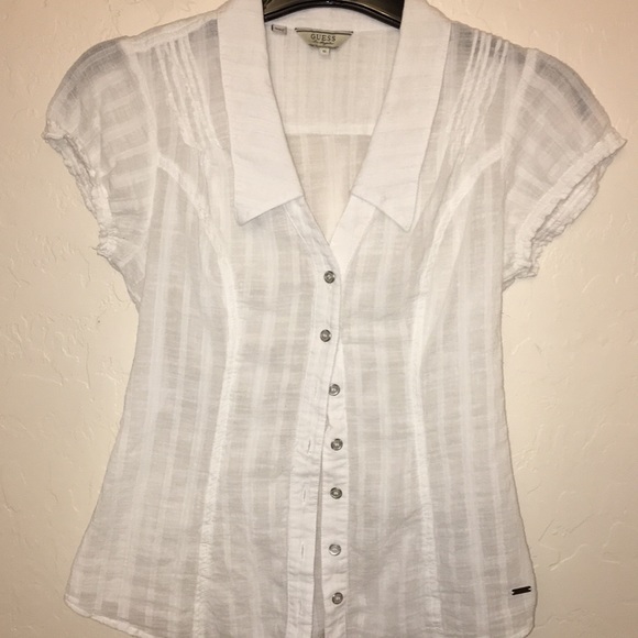 Guess Tops - GUESS women’s Spring sensation Blouse size small